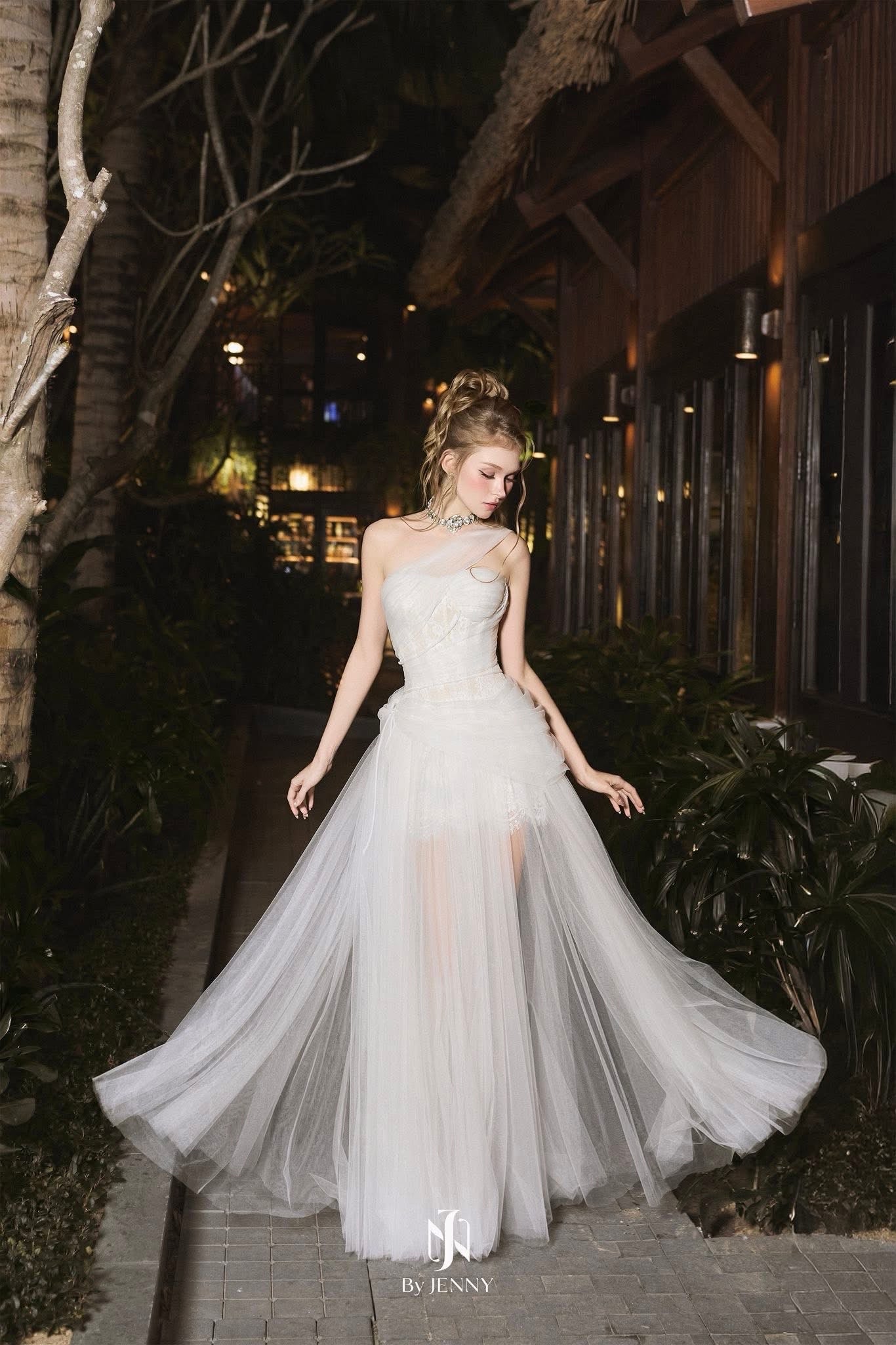 BY JENNY White Vacation Elegant Serena Maxi Dress