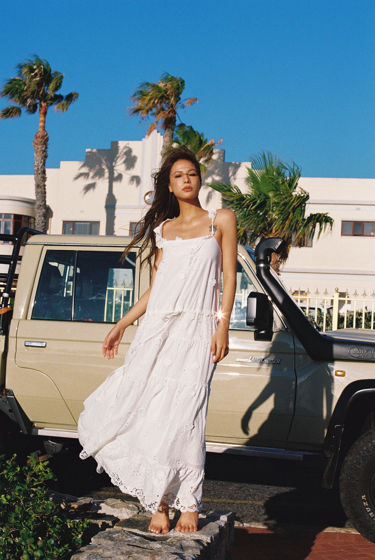 MIN PURA White Vacation Sweet Lerato Maxi Dress