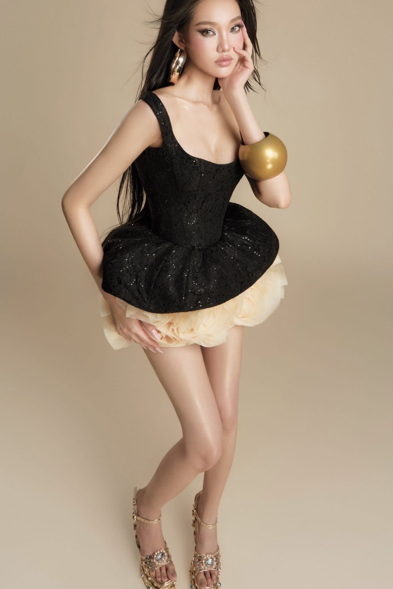 MAEL FEMME Sexy Vacation Sweet Black Rosetta Mini Dress