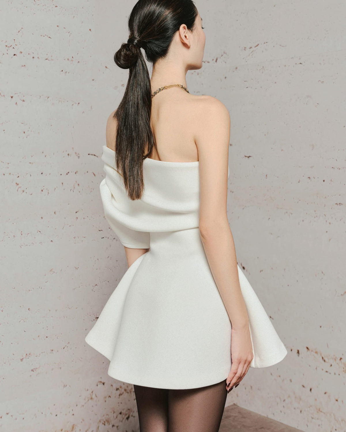 LANE JT Elegant Minimalist White Hestia Off-shoulder Flare Mini Dress