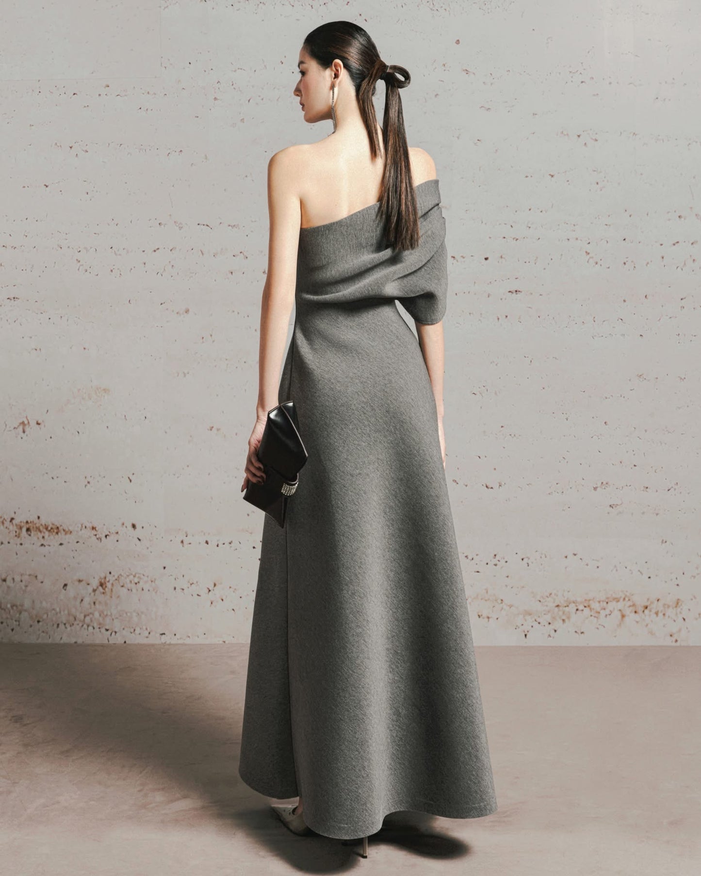 LANE JT Elegant Minimalist Grey Vestalia One-shoulder Maxi Dress