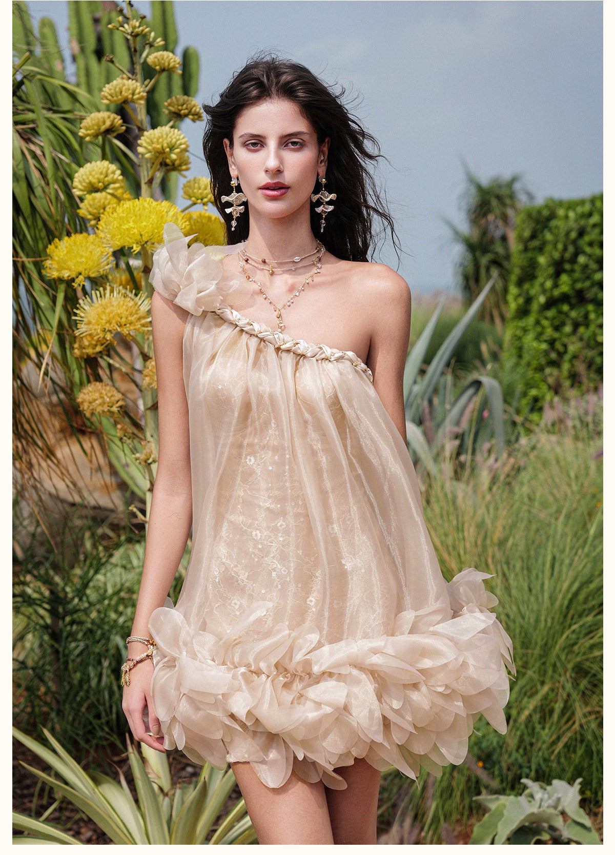 Sheerluck Elegant Vacation Nude Lido Atmospheric Off-the-Shoulder Sequinned Backless Mini Dress