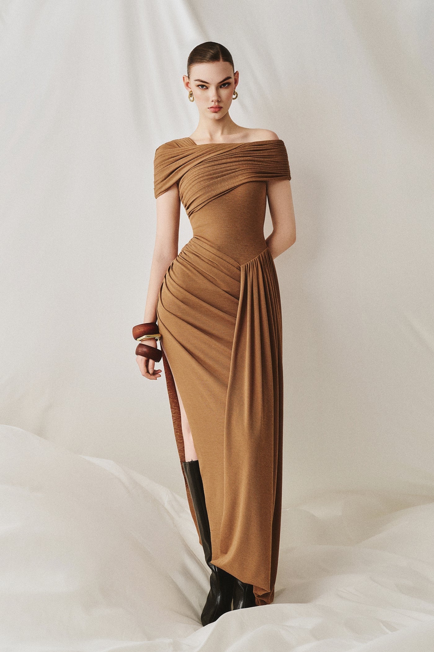 CICI Brown Elegant Vacation Esmeralda Off-shoulder Slit Maxi Dress