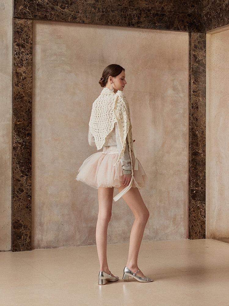 Fa sogno Grey Jacket & Pink Mini Skirt & White Scarf
