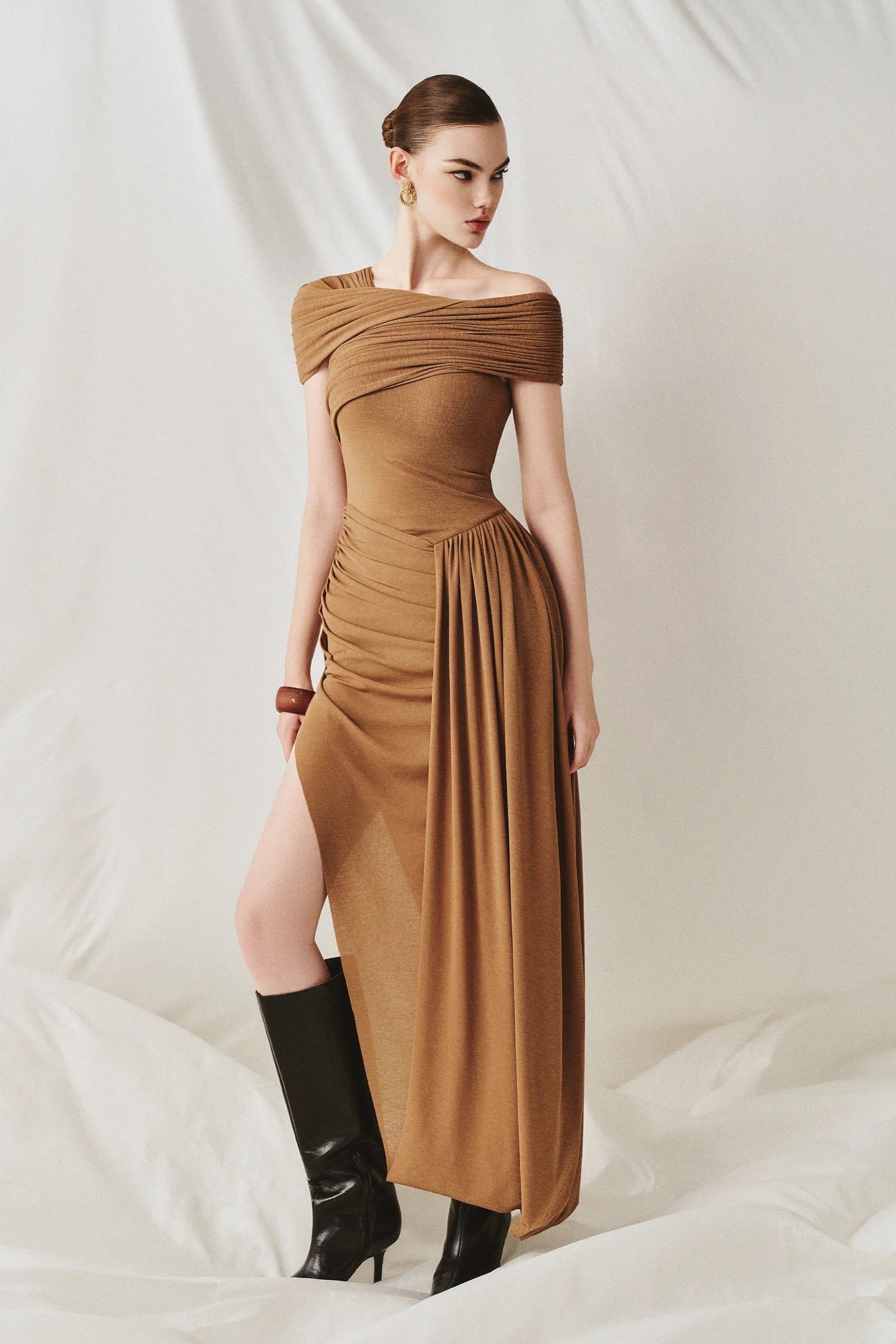 CICI Brown Elegant Vacation Esmeralda Off-shoulder Slit Maxi Dress